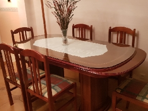 Mesa de comedor extensible con 6 sillas