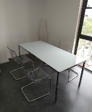 Mesa Ikea con sillas Tobias