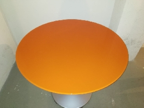 Mesa cristal naranja