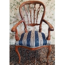 SILLON ISABELINO PALITOS TAPIZADO AZUL