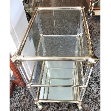 MESA TV 70 X 45 X 62 METAL Y METACRILATO