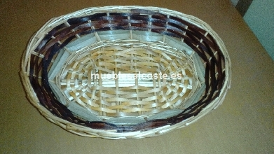cesta de mimbre