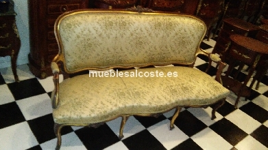 Sofa clasico estilo frances