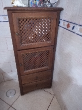 Mueble bao con espejo y columna p