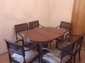 Conjunto mesa y 6 sillas