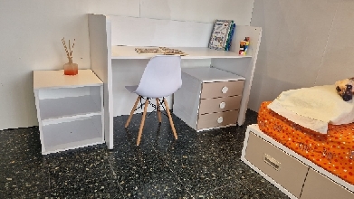 Cuna convertible en dormitorio juvenil Dalia