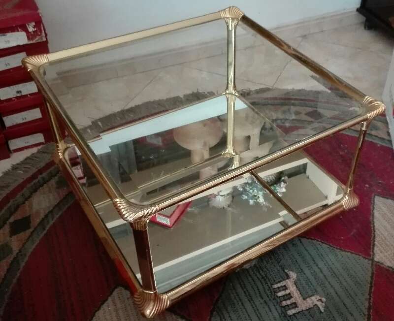 Mesa de centro vidrio y metal, con espejo