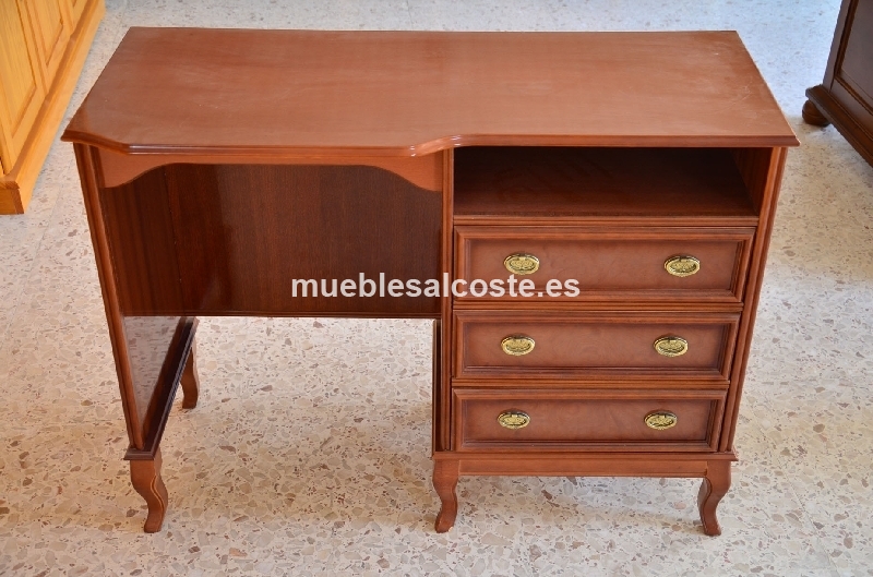 Mesa de estudio clsica