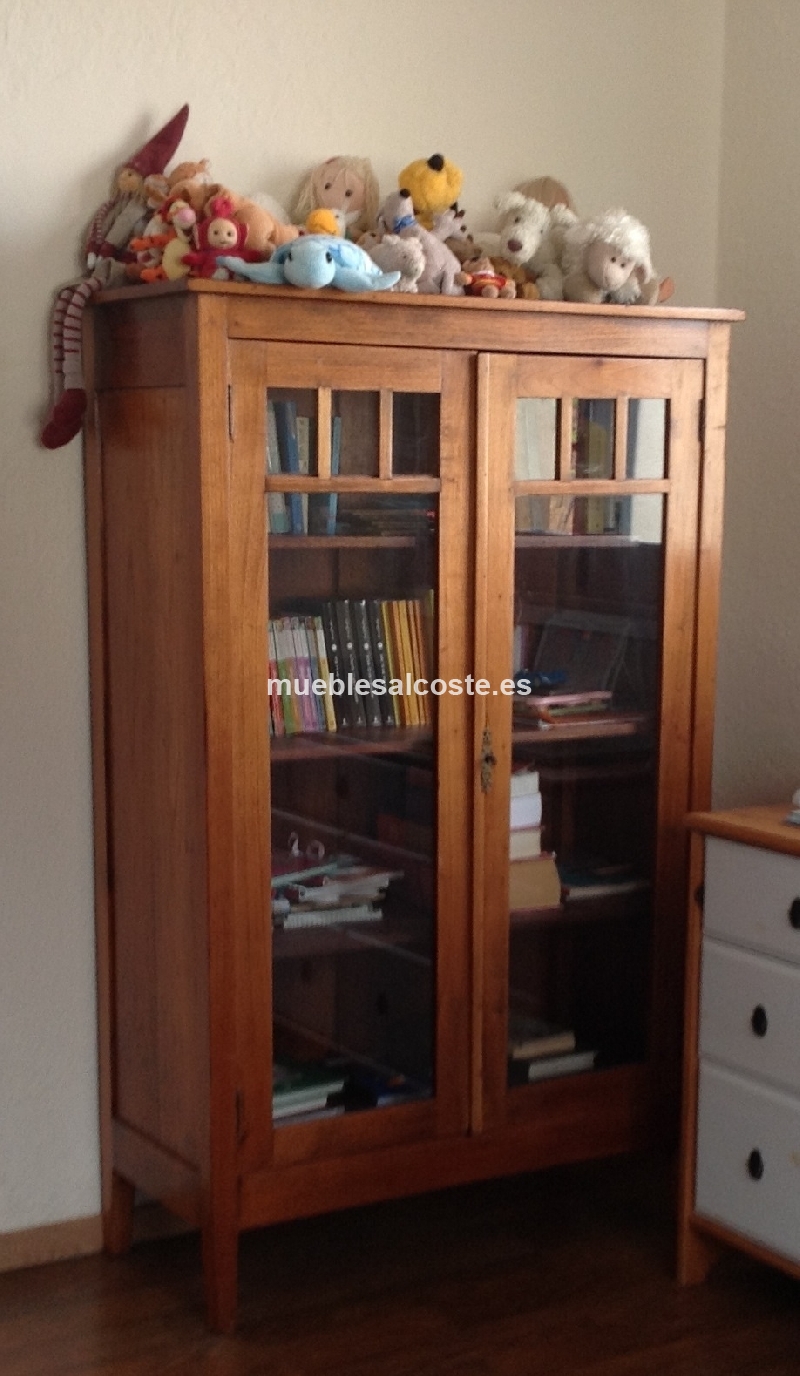 Vitrina/ Librero antiguo en madera de cedro